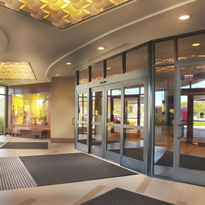 commercial door specialist Shasta Lake